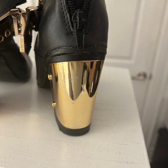 Women's Black heel ankle boots - Picture 4 of 7